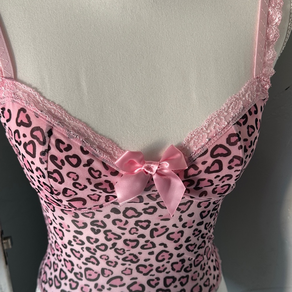 ROMWE Pink Animal Print Lace Camisole - Picture 7 of 8